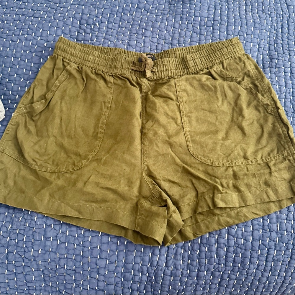 Quince High Waist Green Shorts Lightweight Cotton Blend